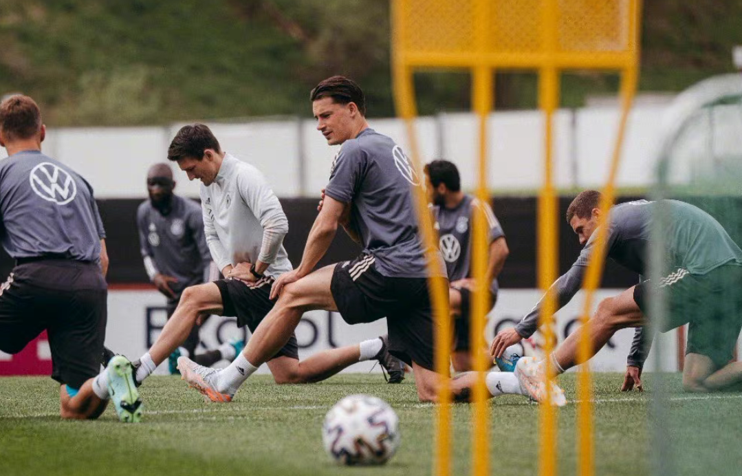 爱游戏官方网站登录-德保罗在哪个俱乐部