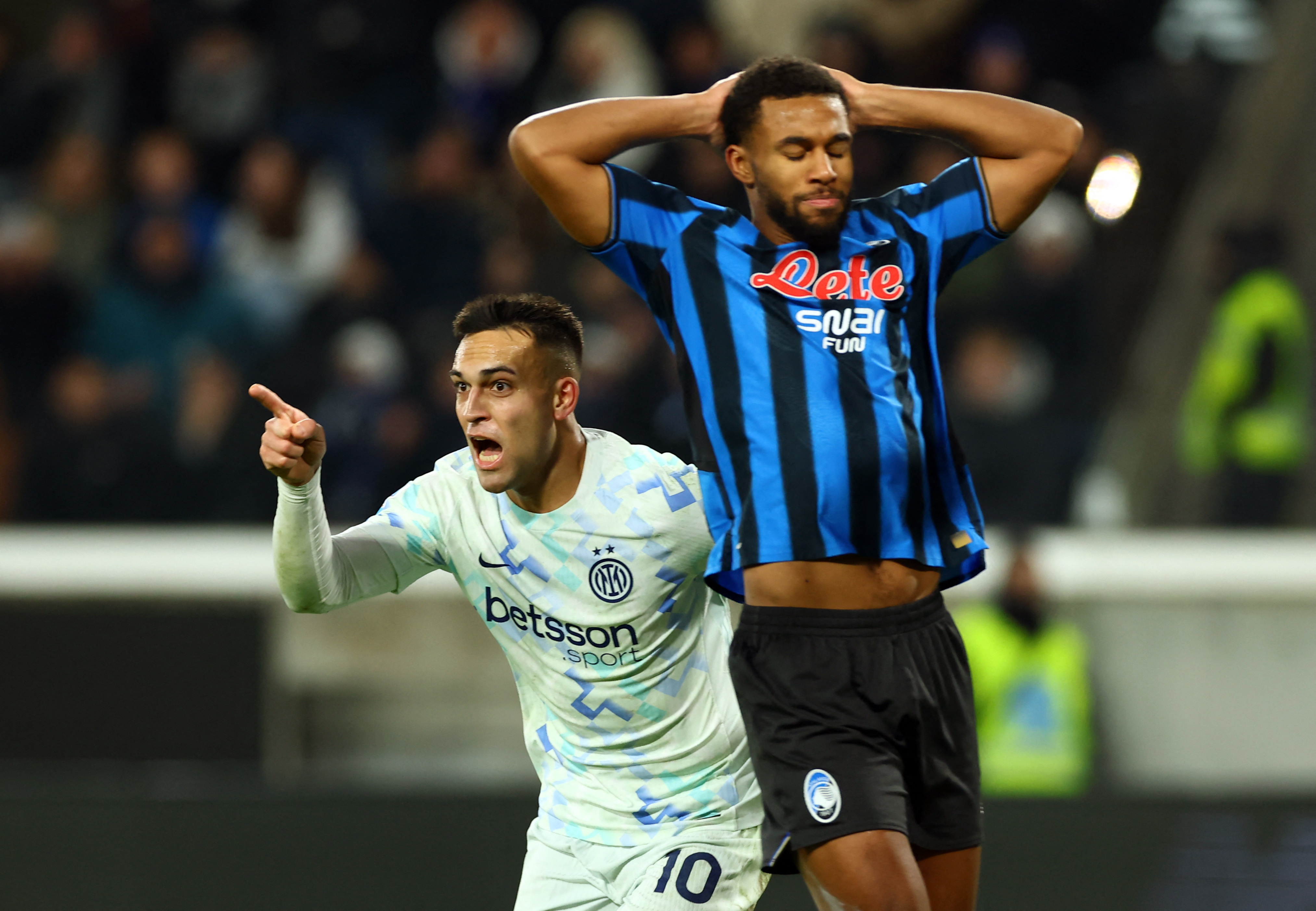 刚刚！亚特兰大围绕亚冠更衣室发声皇家社会绝杀压哨，今夜曼城手感冰凉——西甲节点到来