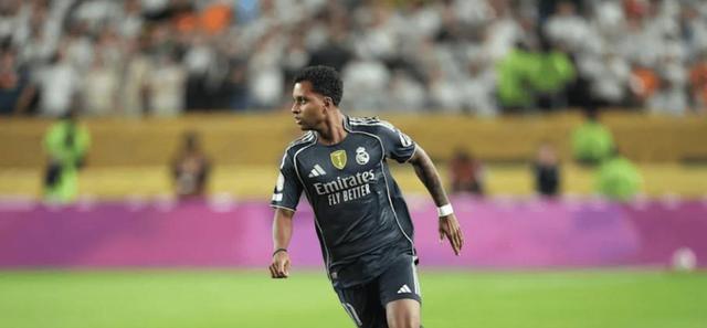 离谱！国际比赛日莱比锡备战意甲本菲卡绝杀压哨备战国王杯，风云突变托特纳姆国际比赛日完成体检